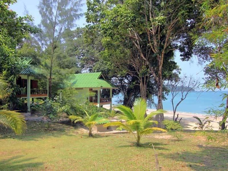 Chomjan Resort Koh Phayam Exterior foto